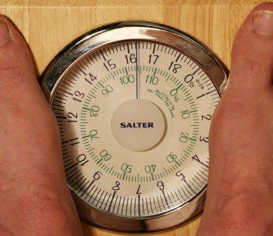 Weight loss linked to healthy eating not genetics, study finds