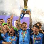 Scudetto party at the Maradona: Di Lorenzo raises the cup. Spalletti is moved: “It’s not easy to say goodbye to this city